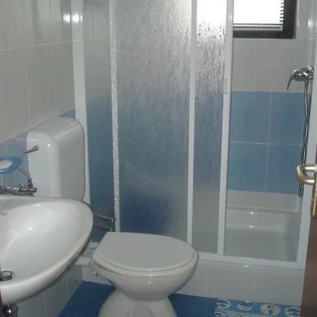 Apartament Totoadria *