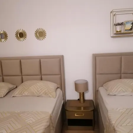 Totoadria Apartament *